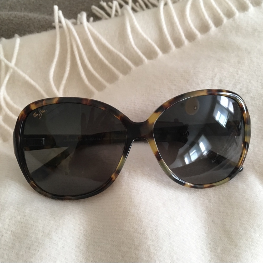 Maui Jim sunglasses oversized Maile style!